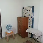 Quarto Em Apartamento